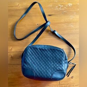 Gucci Bree Messenger Microguccissima Mini